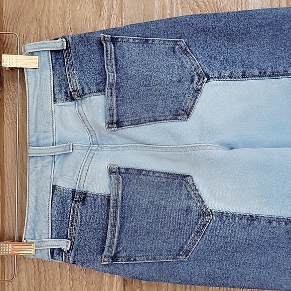 Altar'd State Size 24/0 Two Toned Flared Jeans - Picture 7 of 7